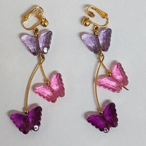 Butterfly Dazzling Dangle Earrings Clip On 1993 Vintage AVON Purple Pink Lucite